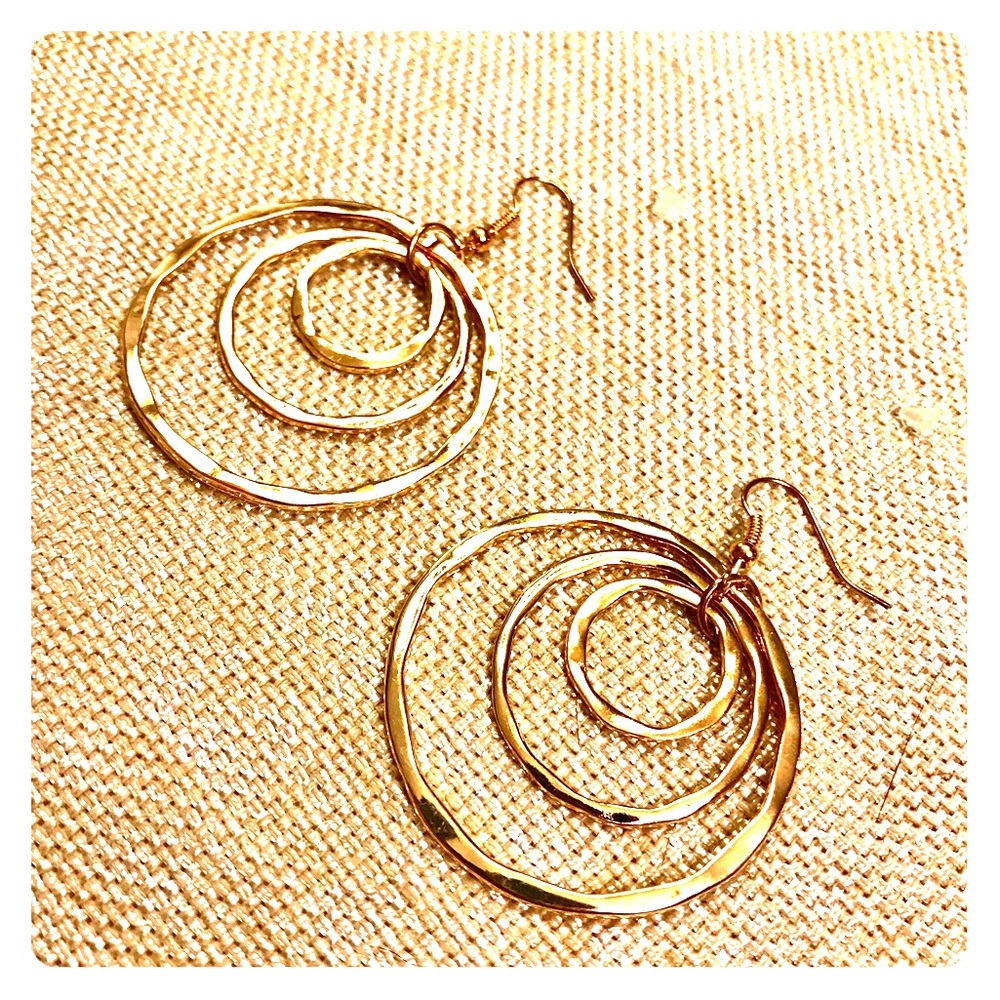 Fun loop earrings.